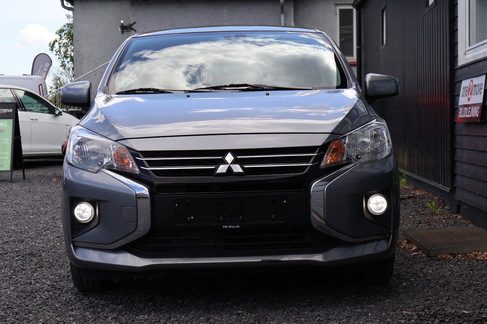 Grøn Mitsubishi Space Star fra 2023