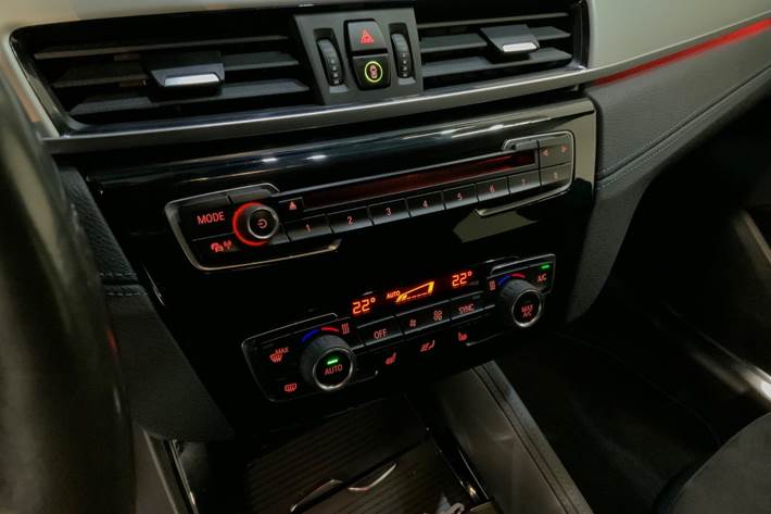 Hvid BMW X2 fra 2018