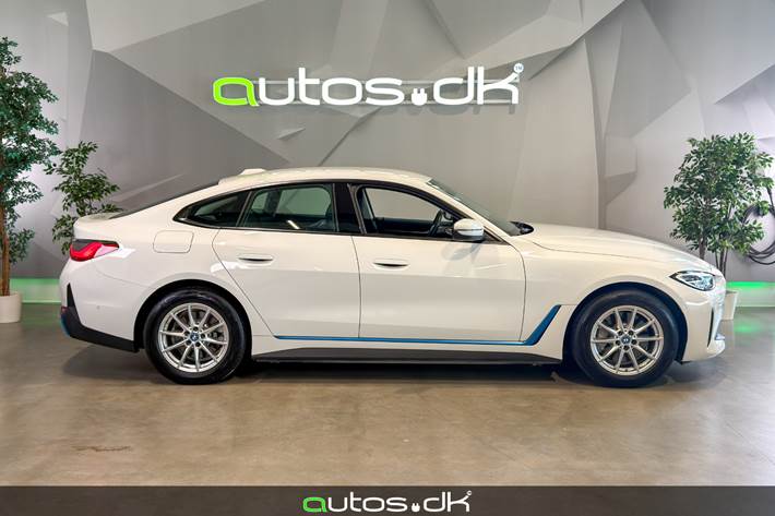Hvid BMW i4 fra 2023