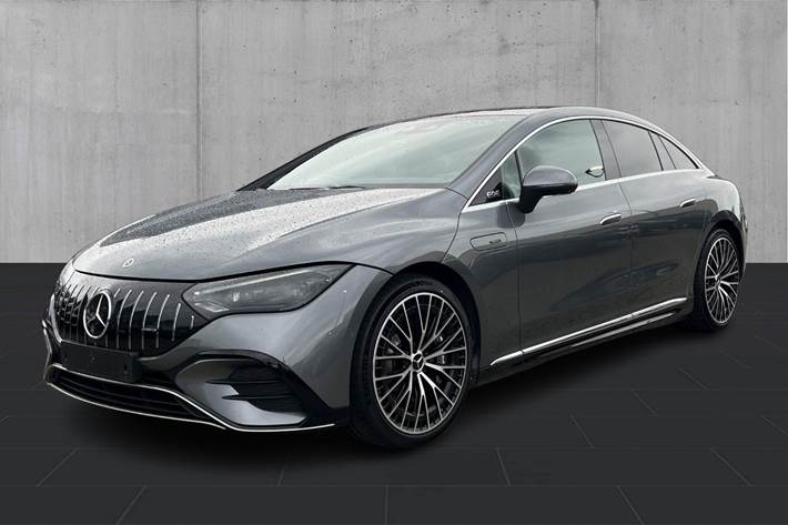 Grå Mercedes EQE43 fra 2023