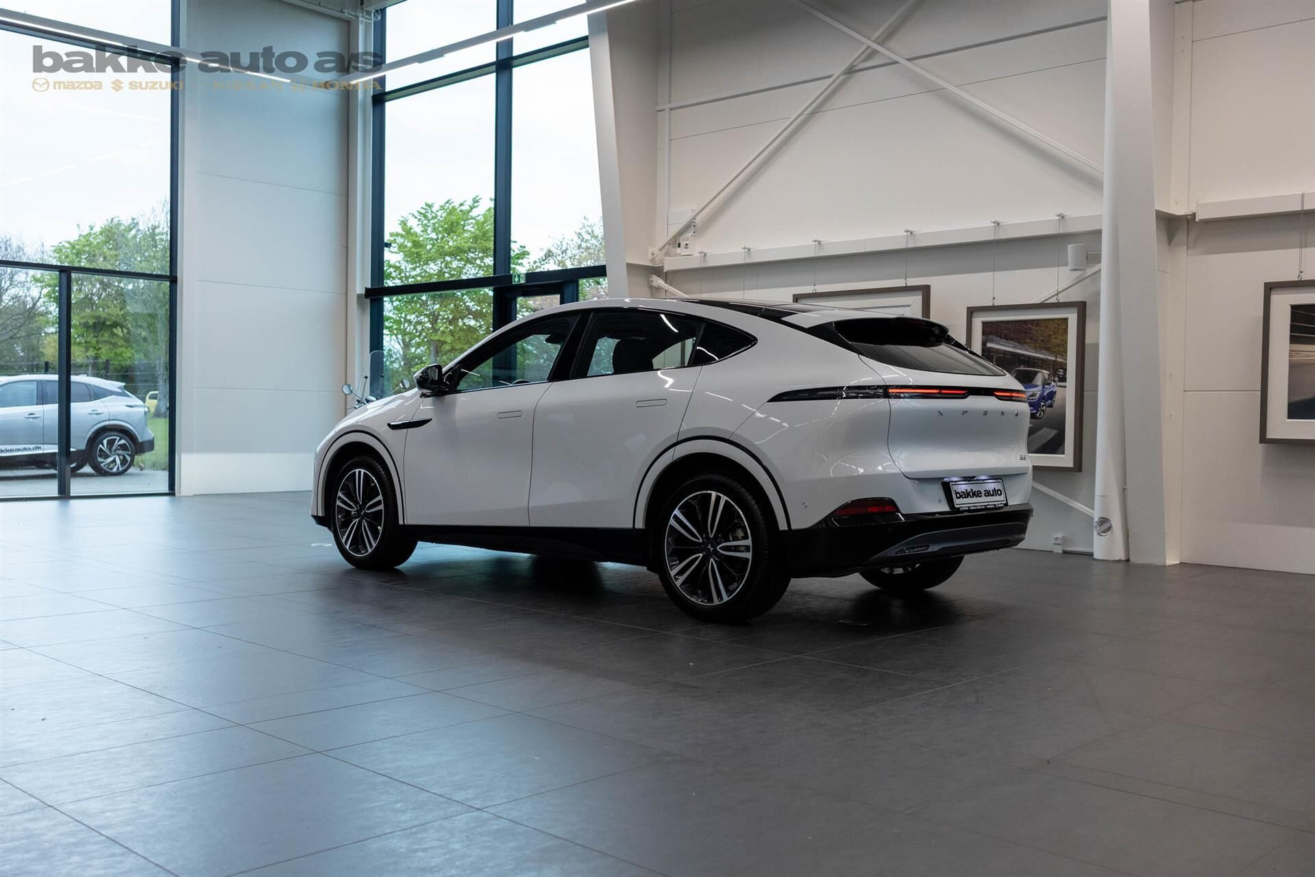 Hvid Xpeng G6 fra 2024