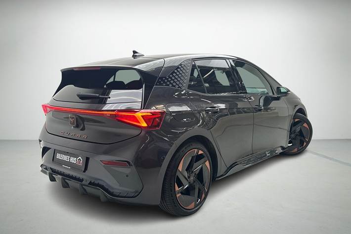 Blå Cupra Born fra 2022