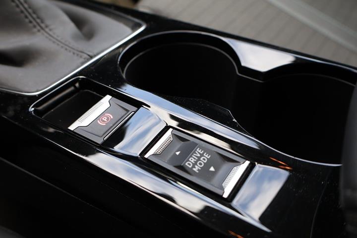 undefined Peugeot 208 fra 2021
