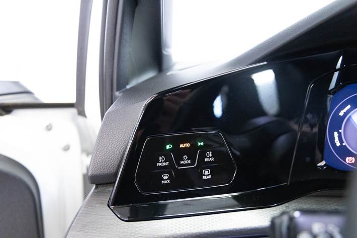 Hvid VW Golf VIII fra 2022