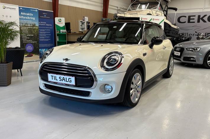 Orange Mini Cooper fra 2018