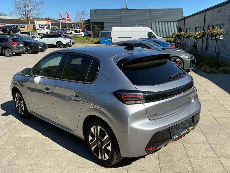 Peugeot 208 1,2 PureTech 100 Allure