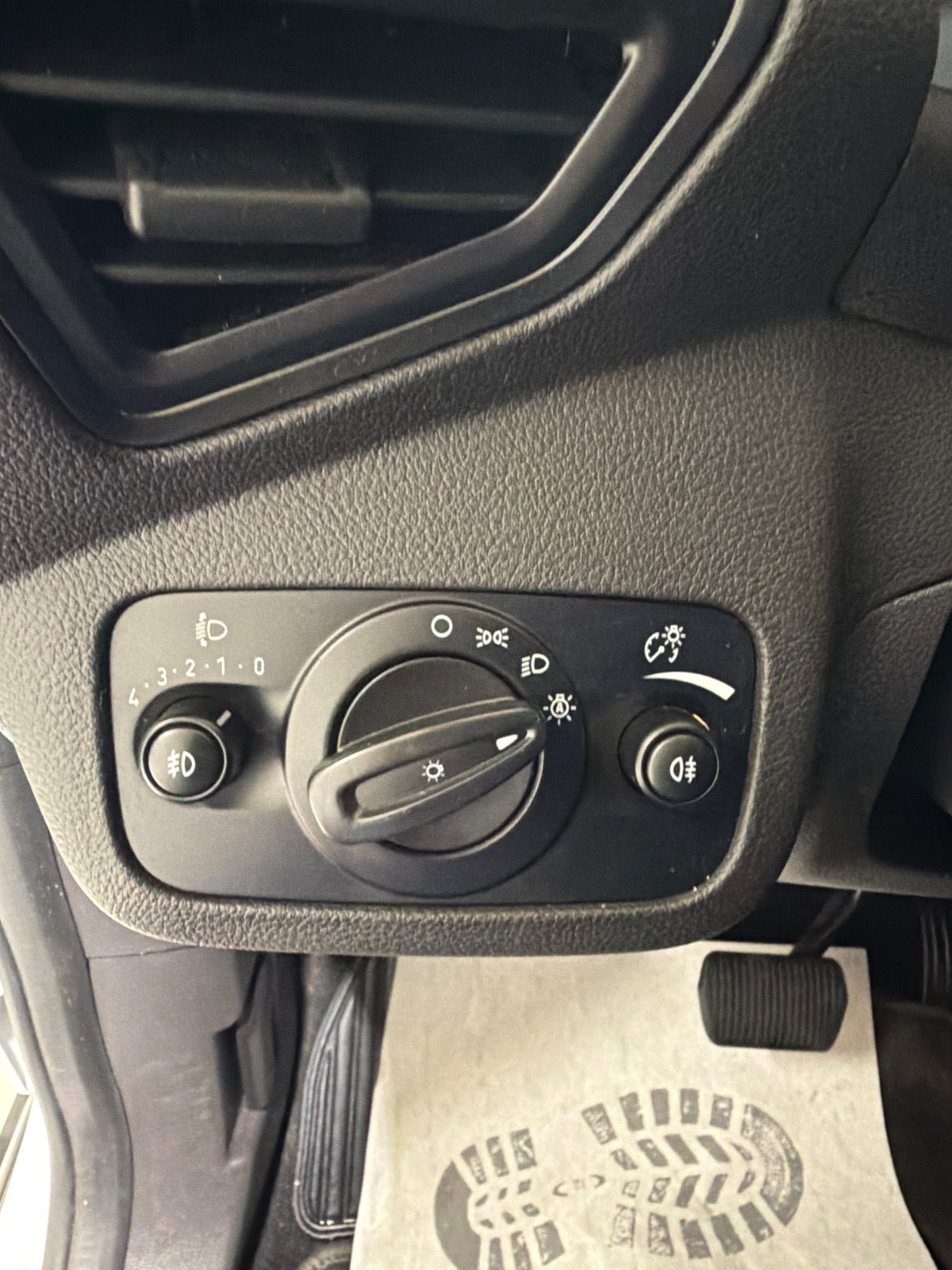 Hvid Ford Grand C-Max fra 2016