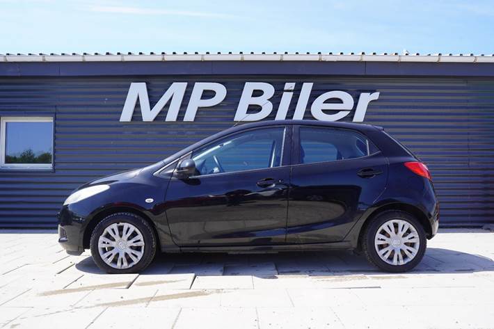 Sort Mazda 2 fra 2008