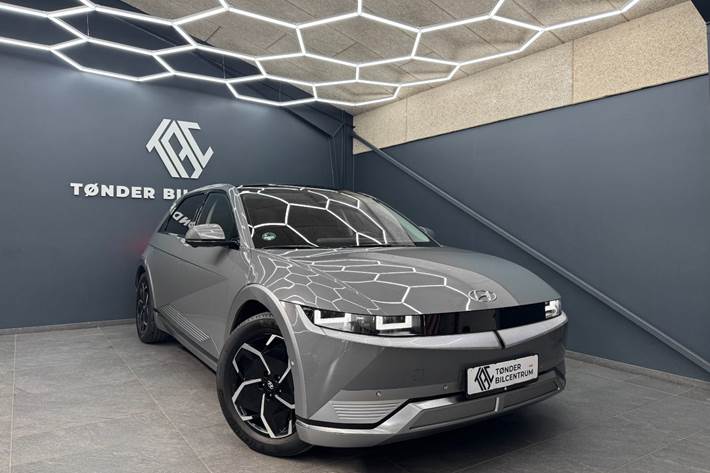 Grå Hyundai Ioniq 5 fra 2023