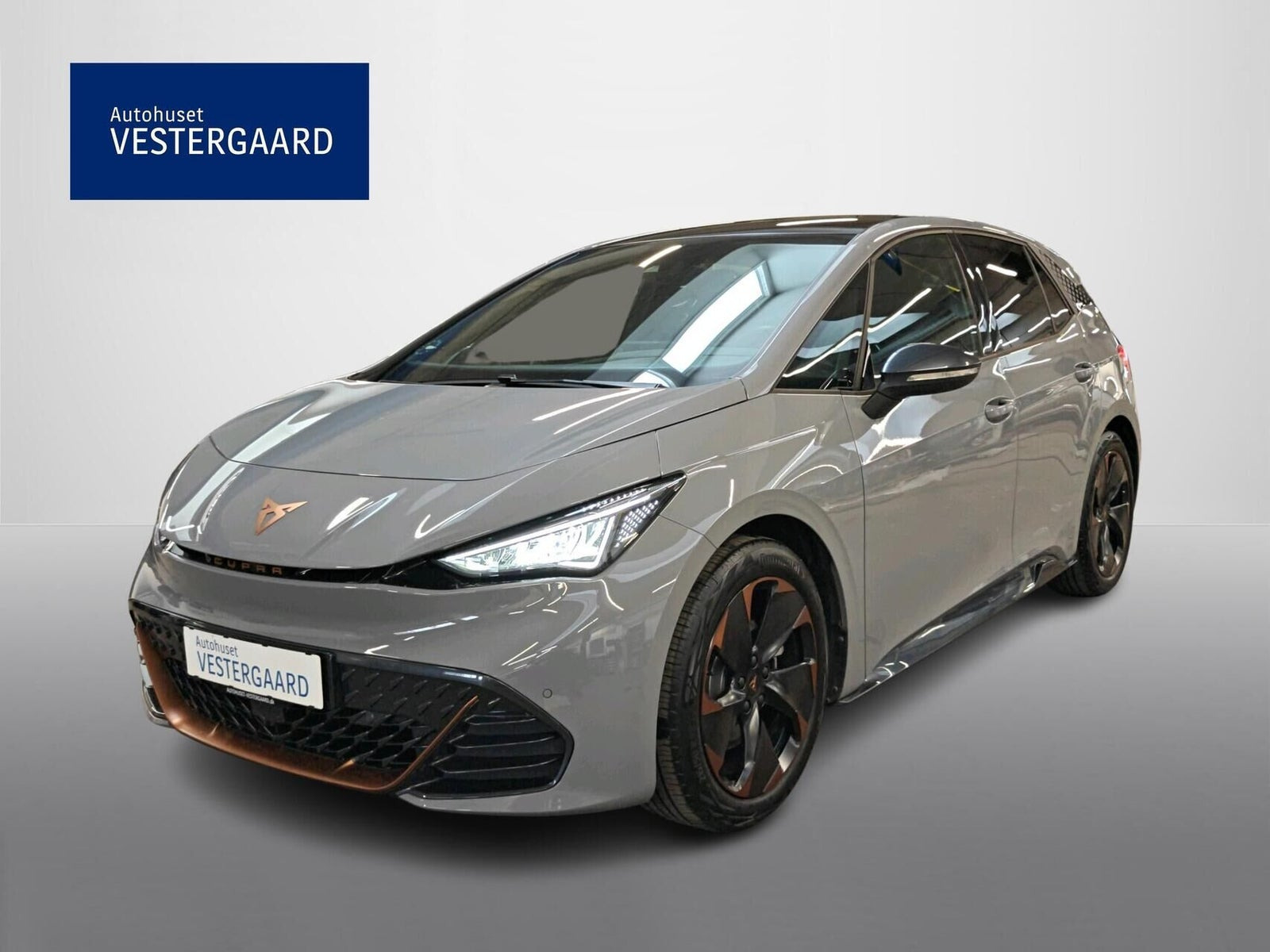 Grå Cupra Born fra 2022