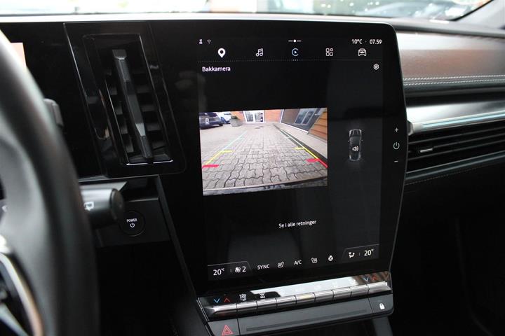Grå Renault Megane E-Tech fra 2024