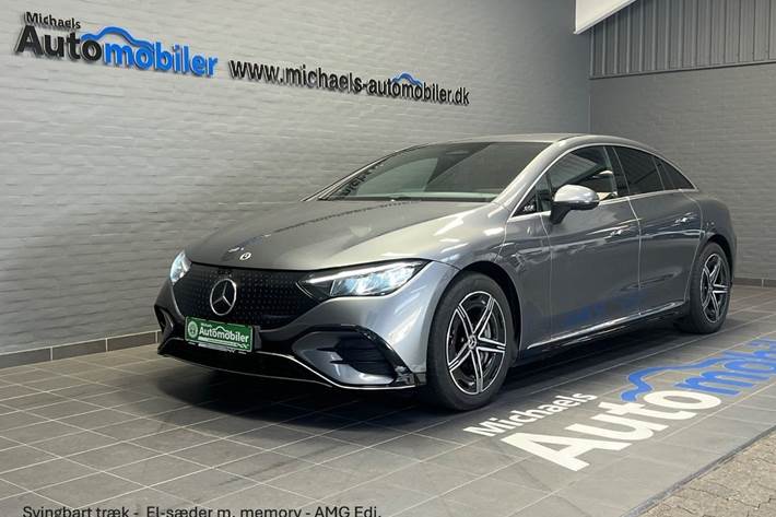 Grå Mercedes EQE350 fra 2024 set udefra