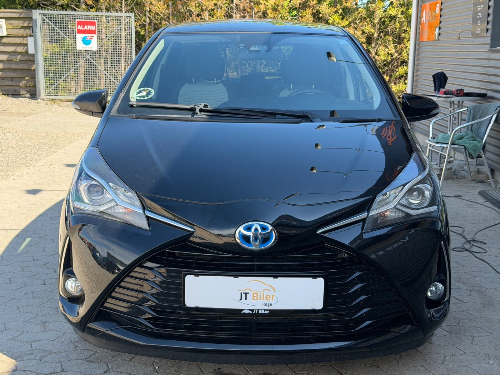 Sort Toyota Yaris fra 2017