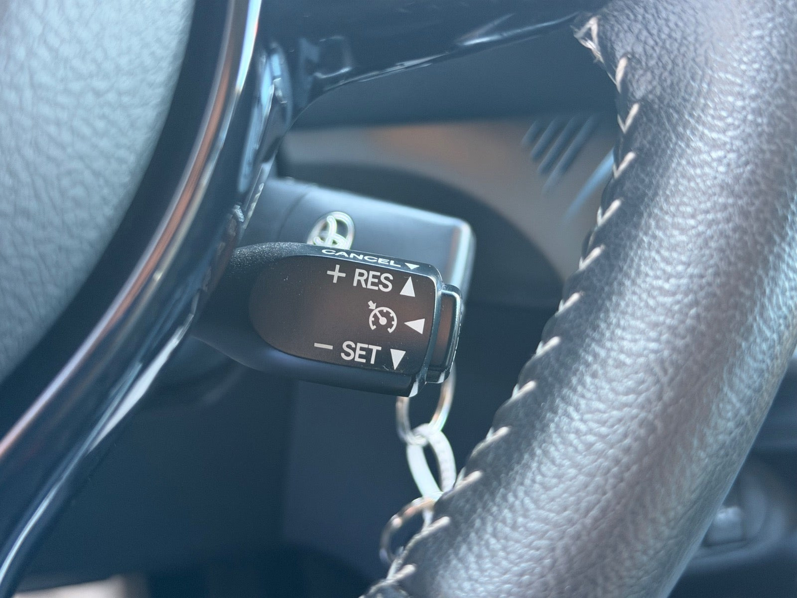 Sort Toyota Yaris fra 2017