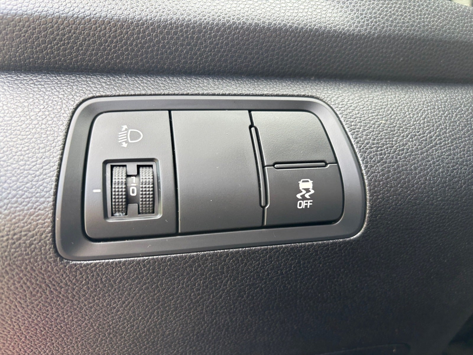 Rød Hyundai i20 fra 2019