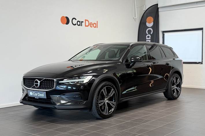 Sort Volvo V60 CC fra 2020