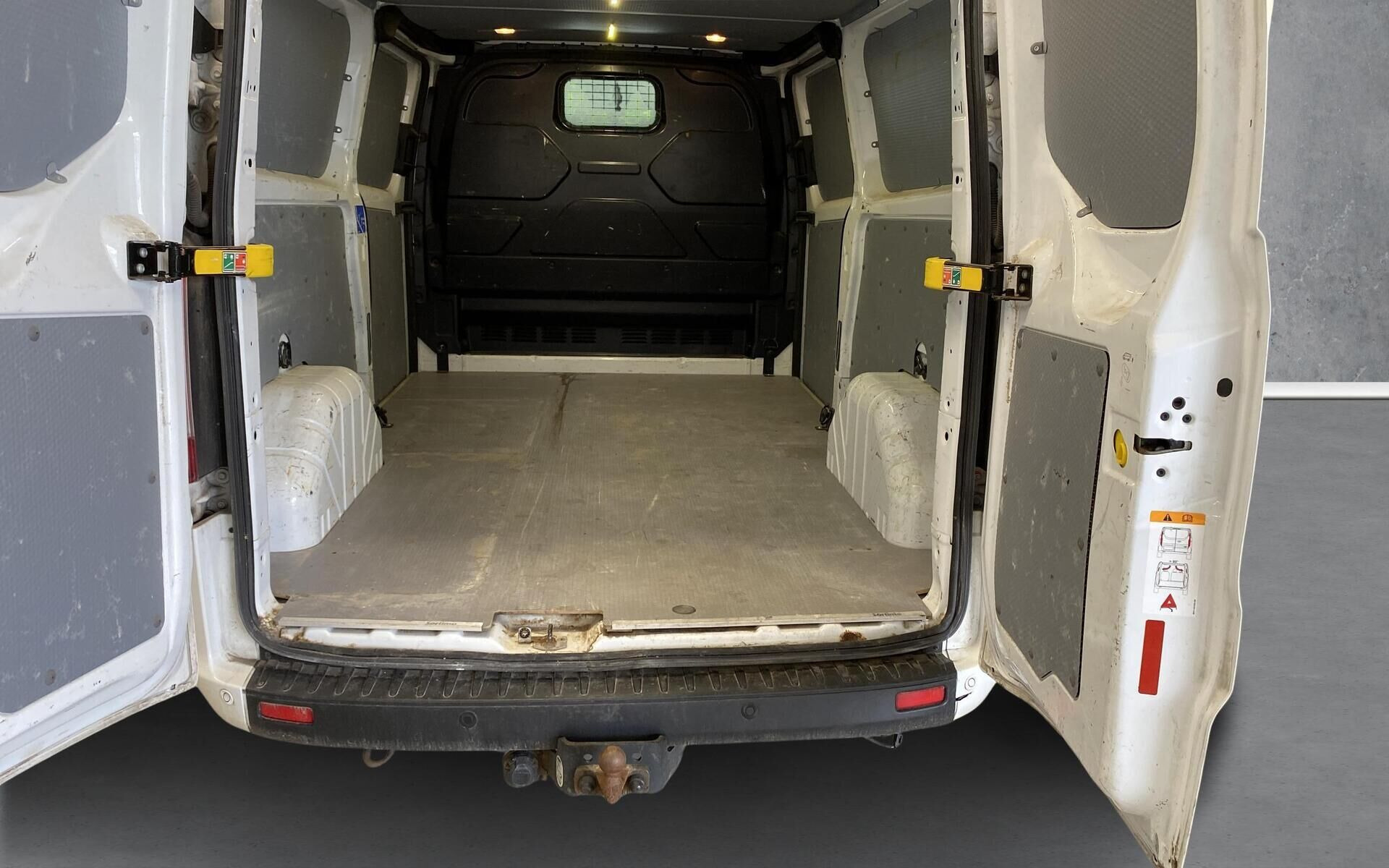Hvid Ford Transit Custom fra 2021