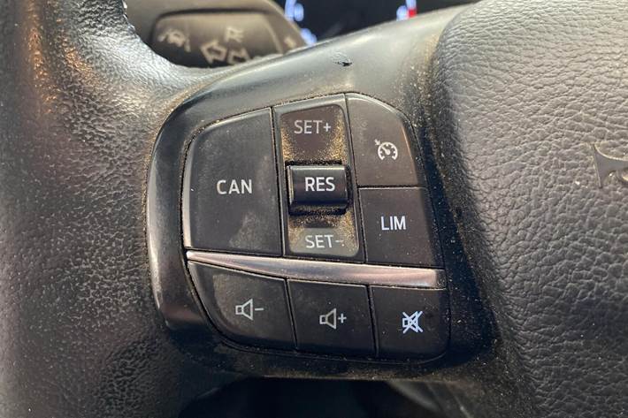 Hvid Ford Transit Custom fra 2021