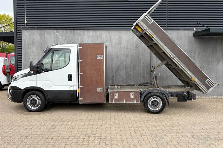 Hvid Iveco Daily fra 2018