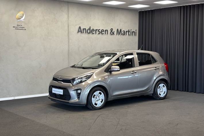 Beige Kia Picanto fra 2020