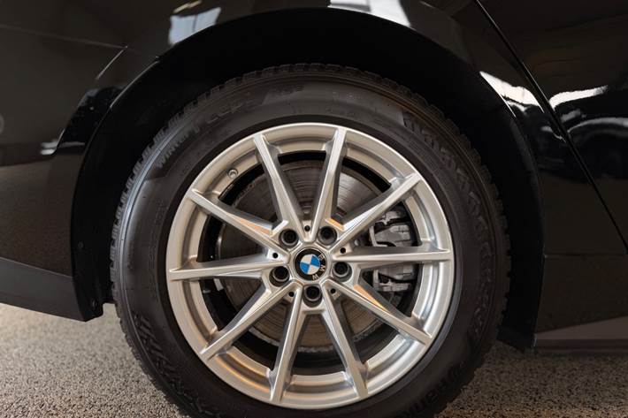 Sort BMW i4 fra 2024