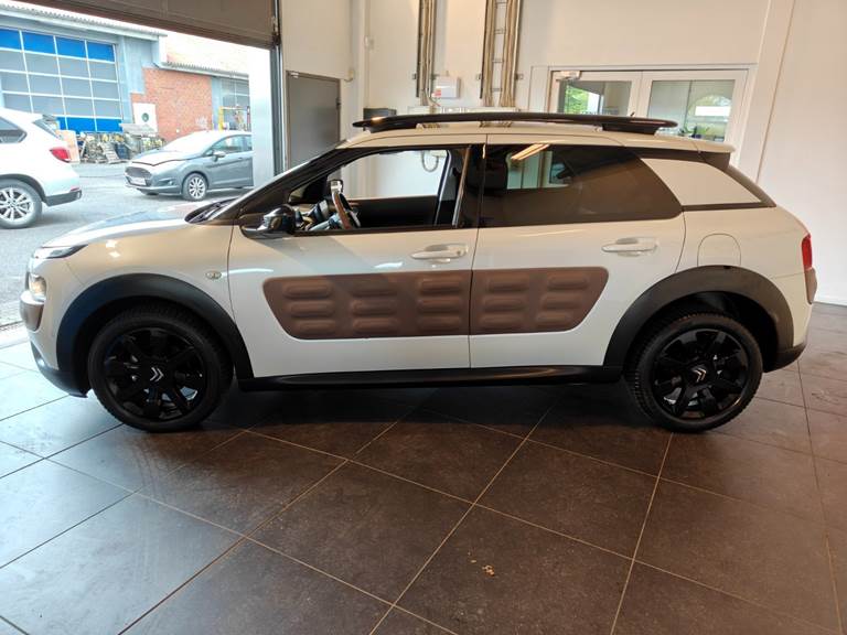Citroën C4 Cactus 1,6 BlueHDi 100 Shine ETG6