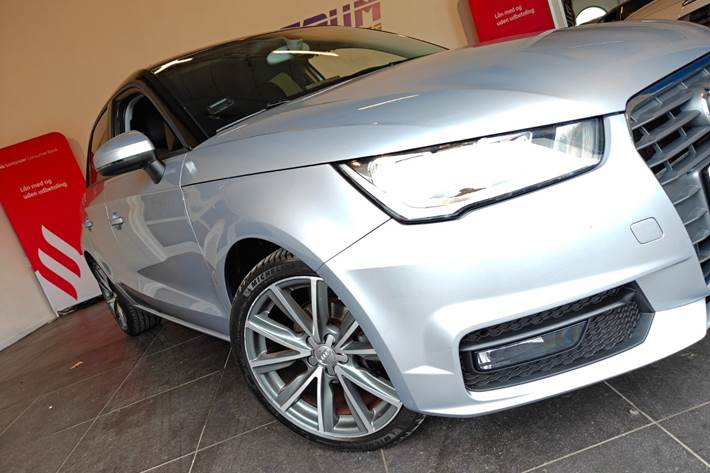 Sølv Audi A1 fra 2016