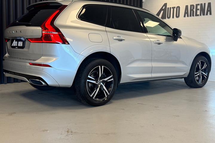 Sølv Volvo XC60 fra 2021