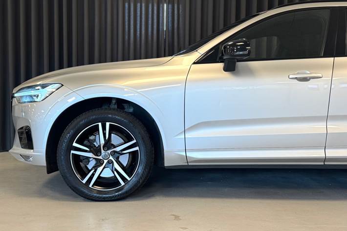 Sølv Volvo XC60 fra 2021