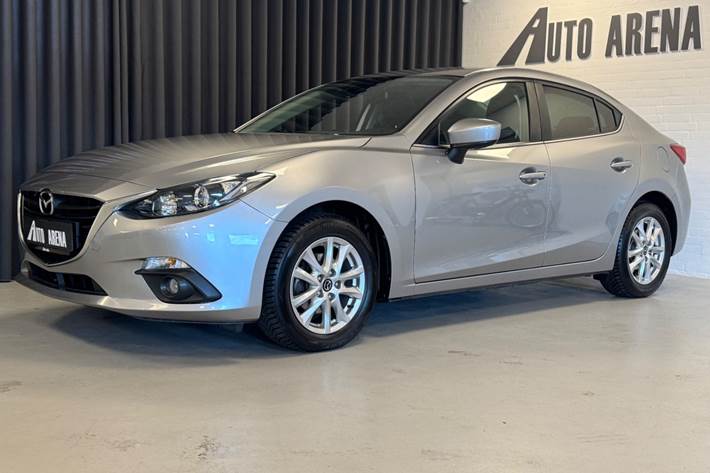 Grå Mazda 3 fra 2015