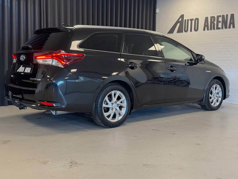 Toyota Auris 1,8 Hybrid H2 Comfort Touring Sports CVT