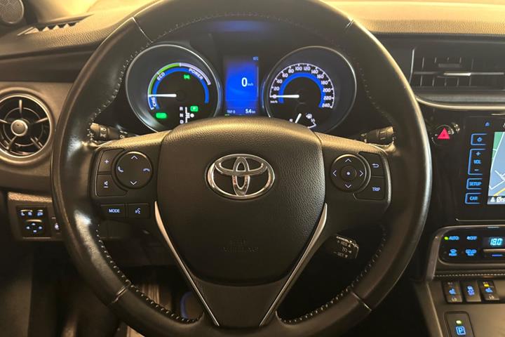 Sort Toyota Auris fra 2015