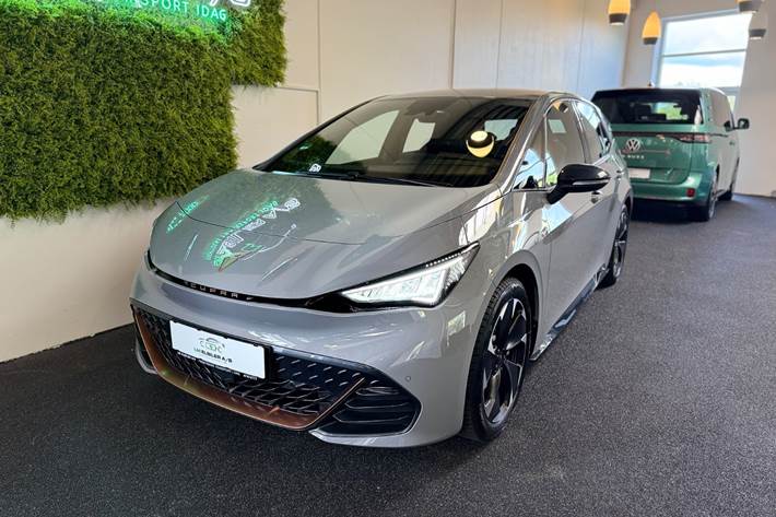 Grå Cupra Born fra 2024