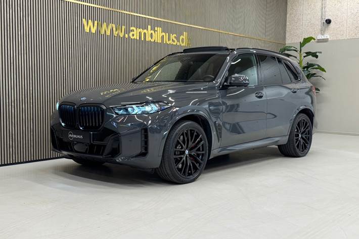Grå BMW X5 fra 2025