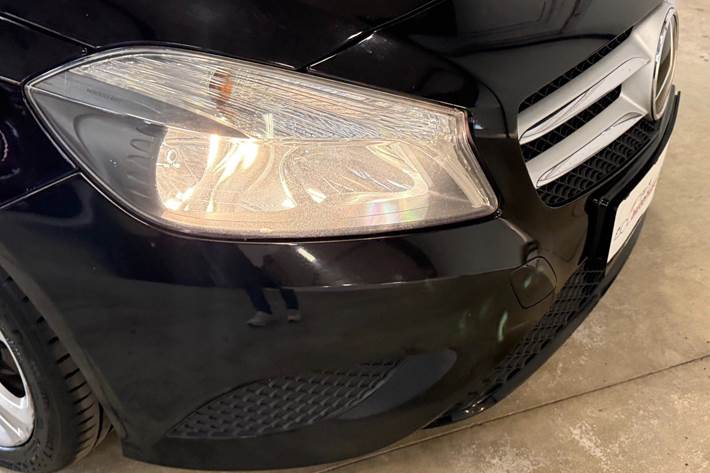 Sort Mercedes A200 fra 2013