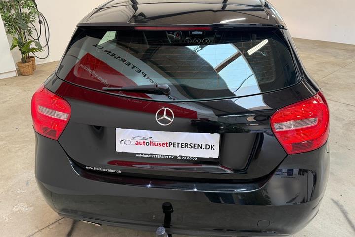 Sort Mercedes A200 fra 2013