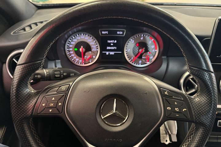 Sort Mercedes A200 fra 2013