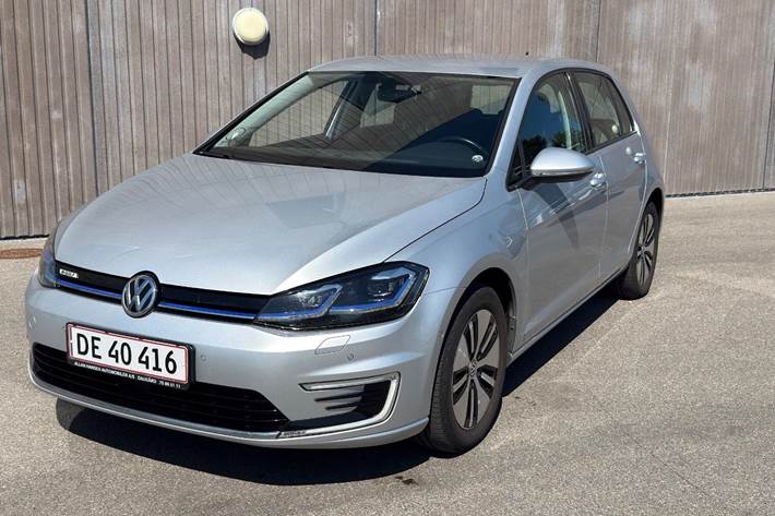 Grå VW e-Golf VII fra 2019