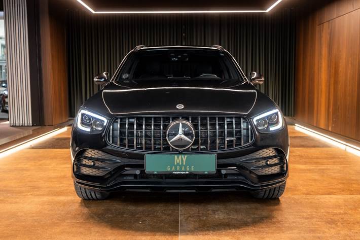 Sort Mercedes GLC43 fra 2019