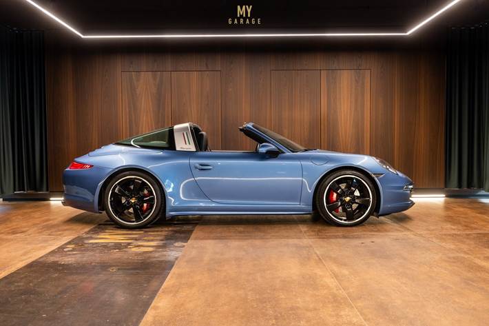 Blå Porsche 911 Targa 4S fra 2016