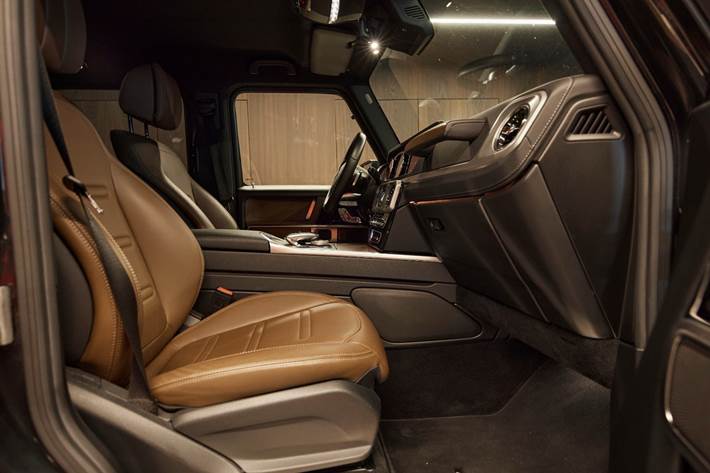 Brun Mercedes G500 fra 2019