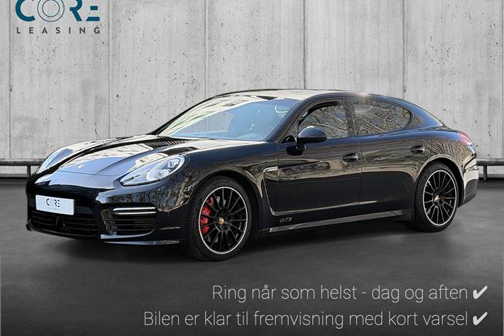 Sort Porsche Panamera GTS fra 2015