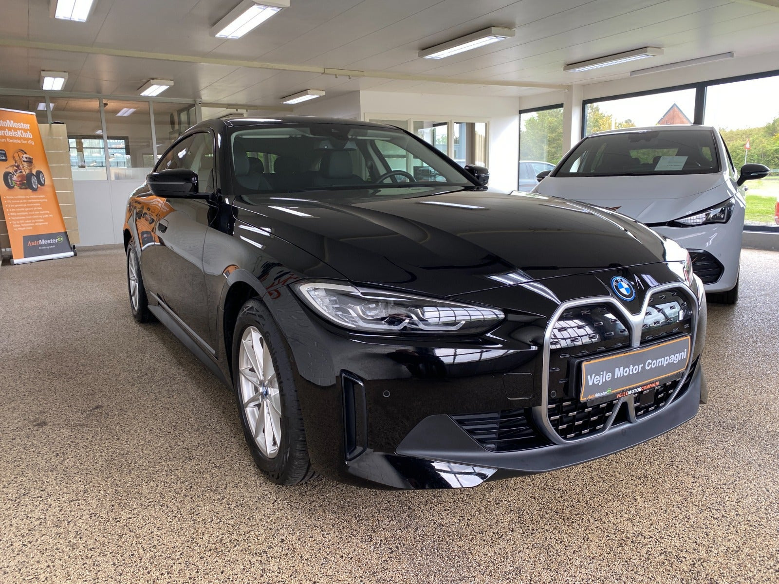 Sort BMW i4 fra 2023