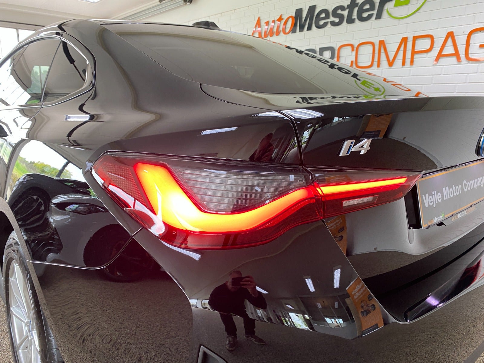 Sort BMW i4 fra 2023