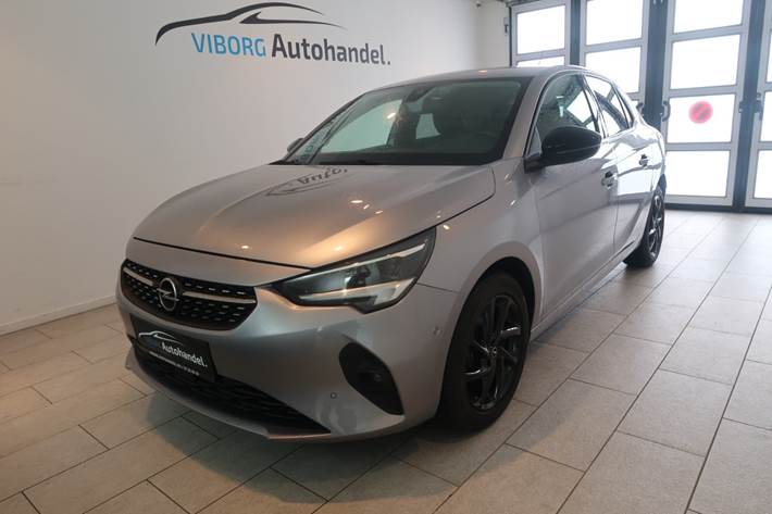 Grå Opel Corsa fra 2020