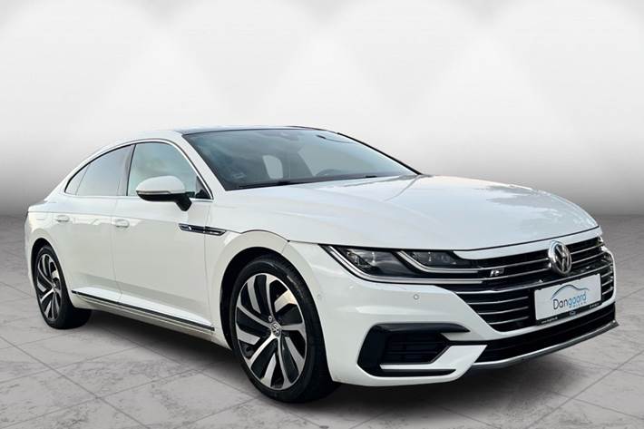 Hvid VW Arteon fra 2020