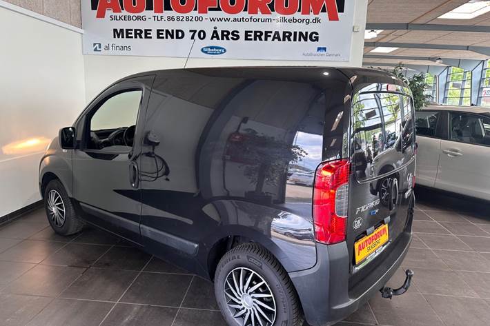Sort Fiat Fiorino fra 2017