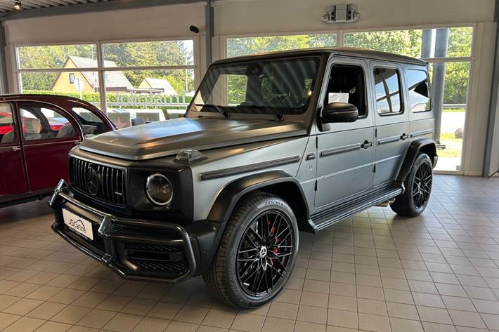 Grå Mercedes G63 fra 2020