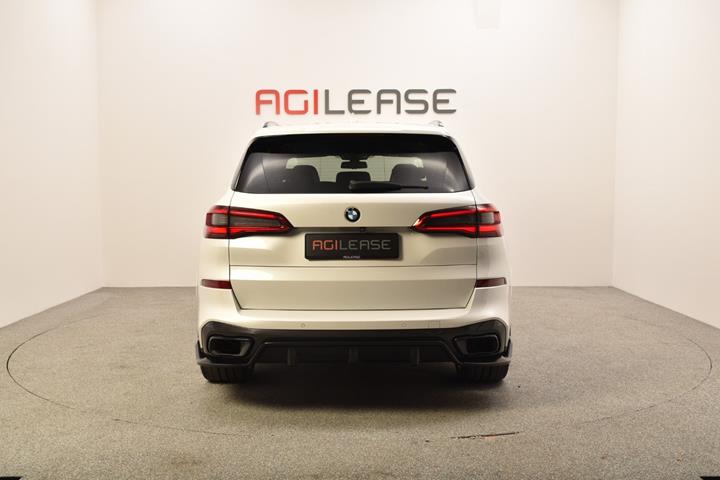 Hvid BMW X5 fra 2019