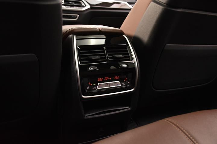 Hvid BMW X5 fra 2019